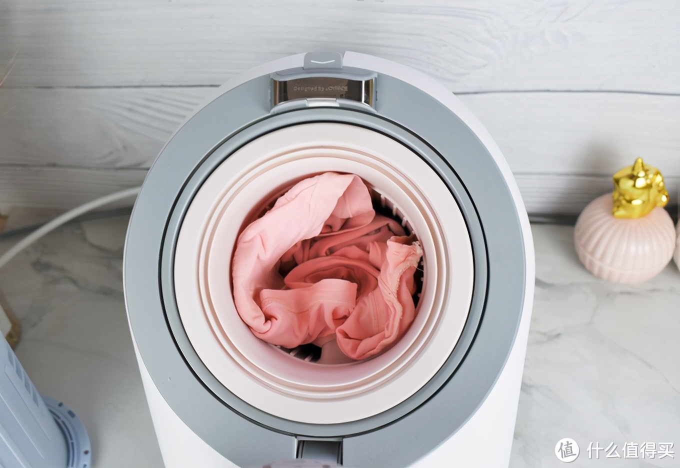 仿手搓洗、分袋洗护：觉飞内衣裤洗衣机，解决贴身衣物清洗难题