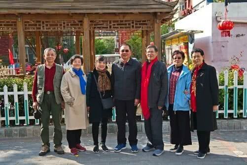 从丁亥到己亥—武昌水果湖中学六六届高三（1）班同学集会本命年