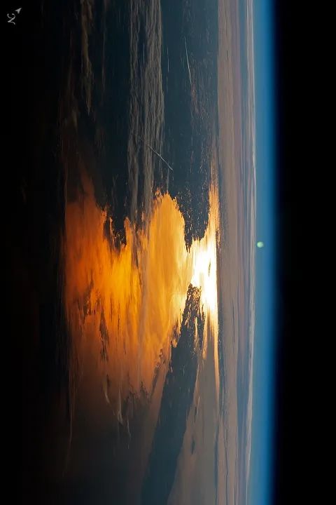 地球走向何处,地球南北极通往何处视频