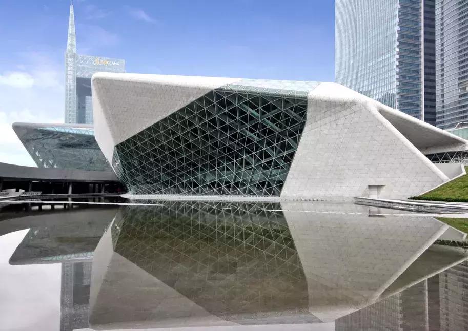 大兴机场历时几年修建,大兴国际机场花多少亿建成