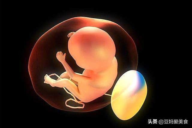 孕妇胎动肚子一跳一跳怎么回事,孕妇肚皮感觉一跳一跳的是胎动吗