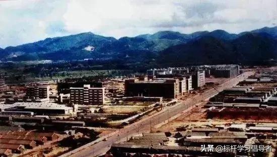 华强北山寨旧址,华强北靠山寨手机起家