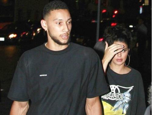 詹娜在76人主场,女人是祸水完整视频