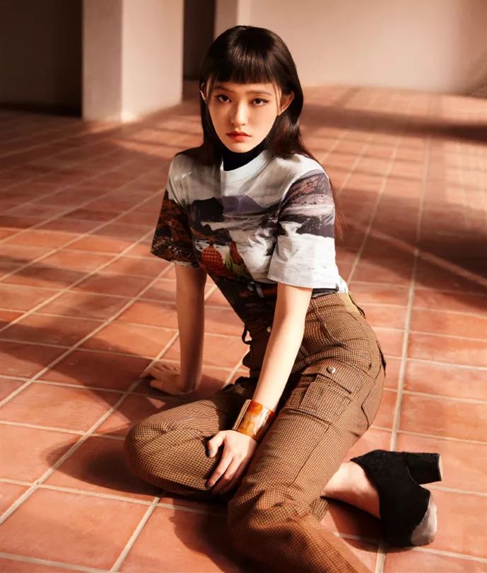 林允眉上齐刘海图片,复古腔调的林允眉上齐刘海