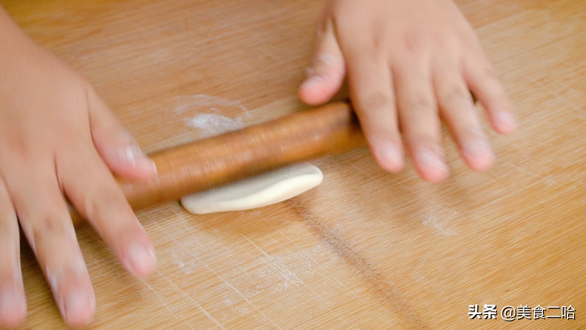 做红糖馒头包子教程全过程,红糖包子做法500g面粉