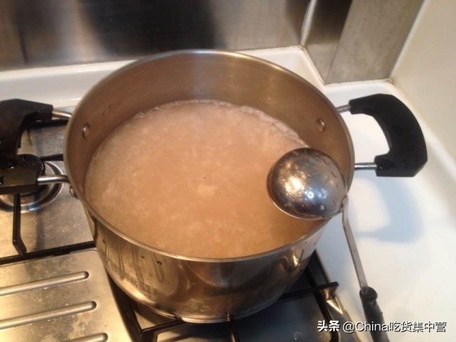 如何制作魔芋豆腐简单又好吃,魔芋豆腐怎么弄又脆又好吃