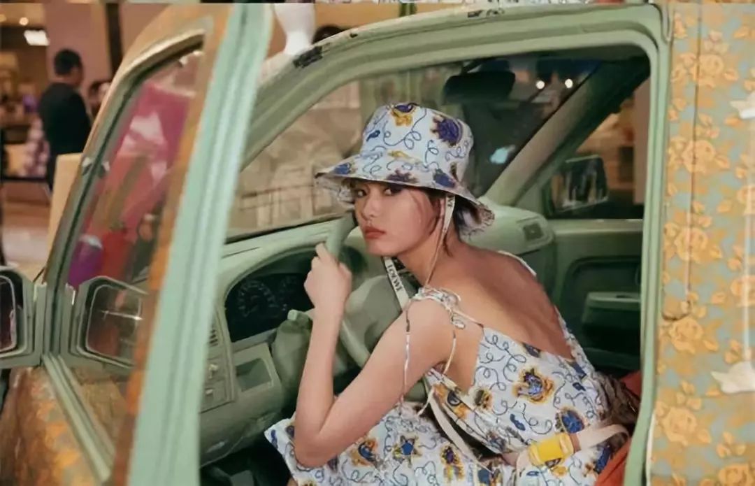 适合秋冬戴的巨显脸小的渔夫帽,渔夫帽戴对不仅时髦还显脸小