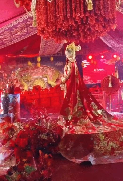 中式婚礼火遍抖音,中式婚礼爆火