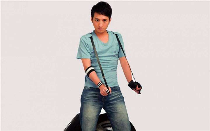 从开始到现在李维嘉,李维嘉以前的样子