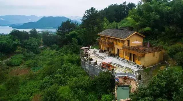 邂逅秋天的千岛湖！光看图已美醉，住这7家美宿避开人群赏湖景山色