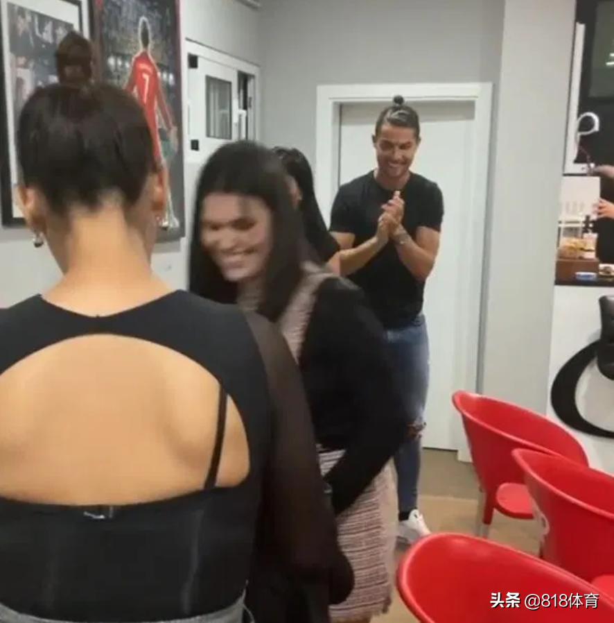 c罗有多宠乔治娜满眼都是爱,c罗回豪宅完整视频