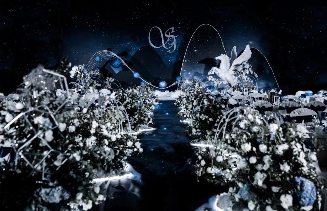 一场神秘浪漫的星空的婚礼,神秘浪漫的蓝色星空婚礼
