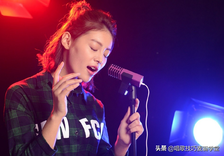 为什么唱歌一点高音就唱不上去,唱歌高音上不去是什么原因