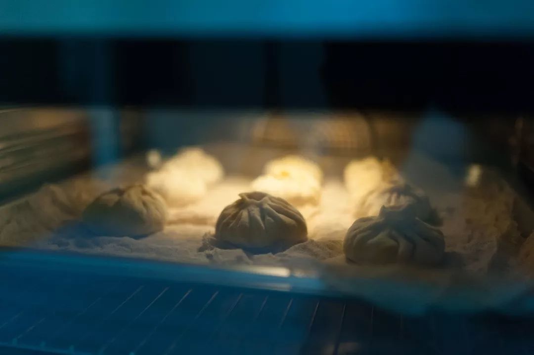 微波炉选蒸烤一体的还是热饭的,微波炉蒸烤一体缺点