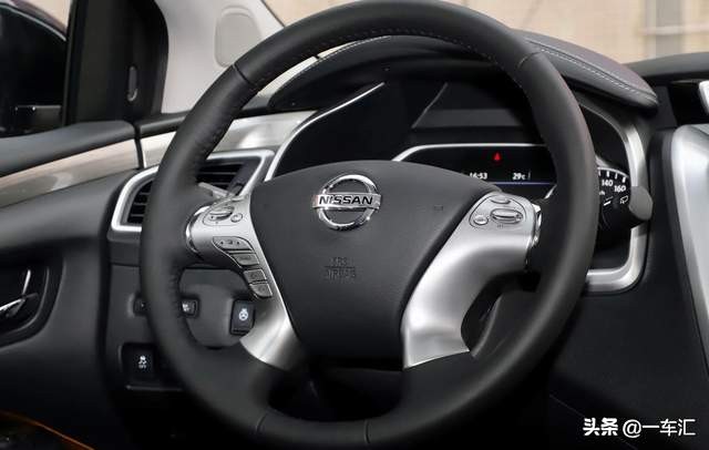 日产楼兰四驱智联版有哪些配置,日产楼兰两驱智联版落地价