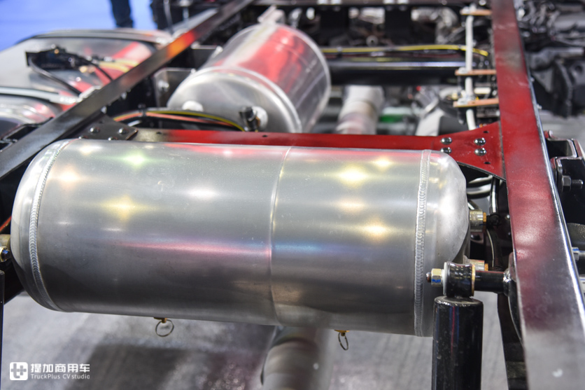 轻卡货车如何实现轻量化,卡车轻量化和复合化