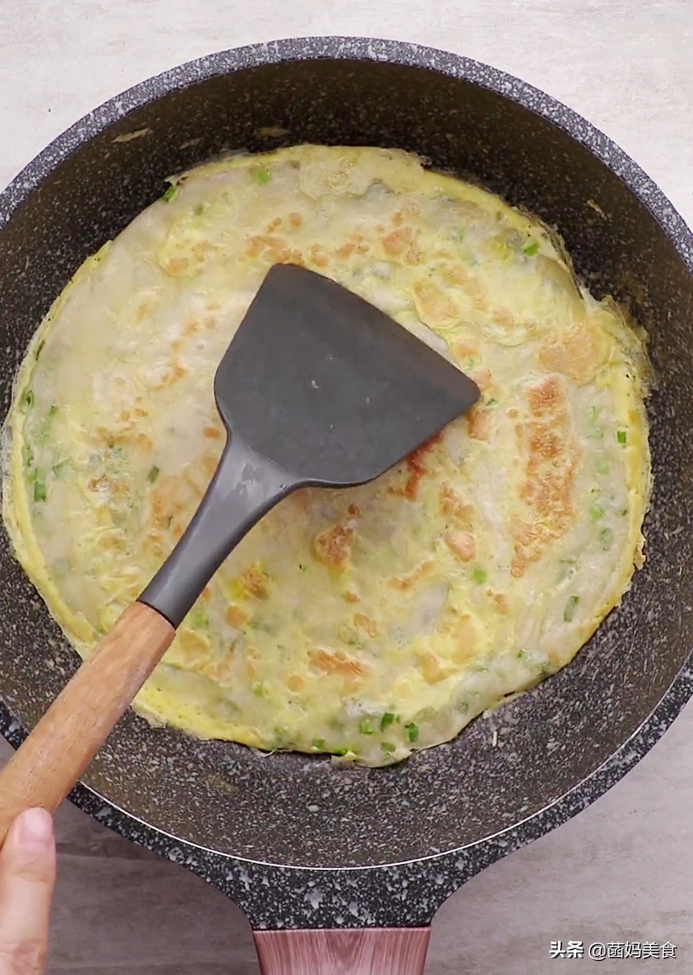 家常千层饼最家常的做法,营养早餐发面饼千层饼