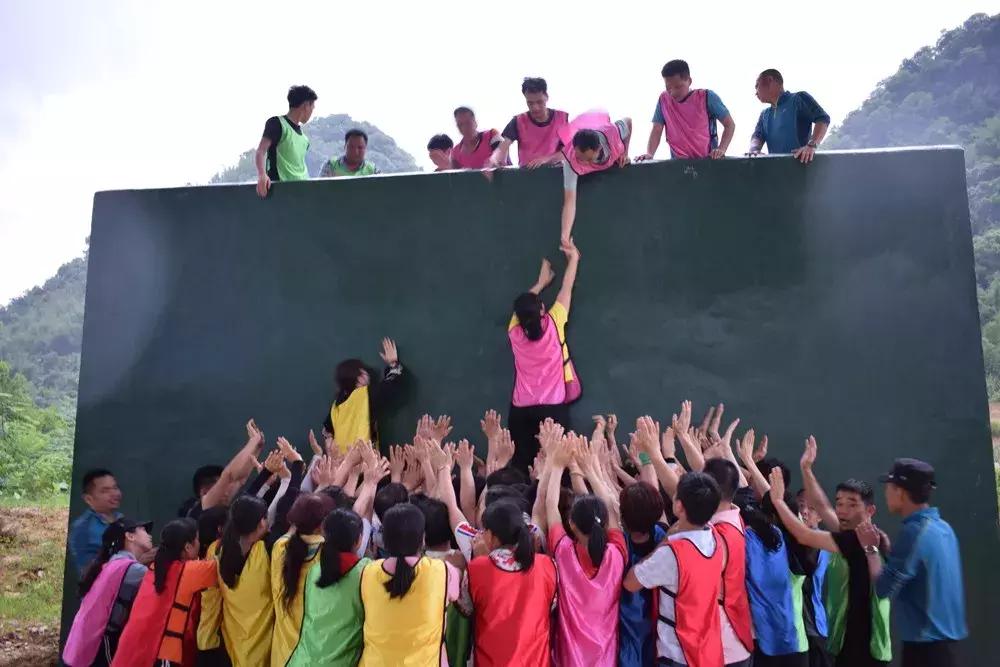 广东旅游景点游乐场玻璃桥,仙女山旅游攻略溶洞