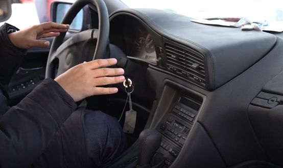 当年的百万豪车如今只要12万,外观低调不能惹的车老款豪车