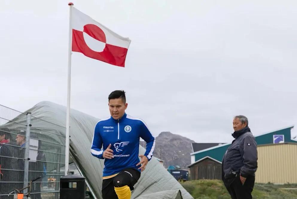 格陵兰球场,格陵兰足球场