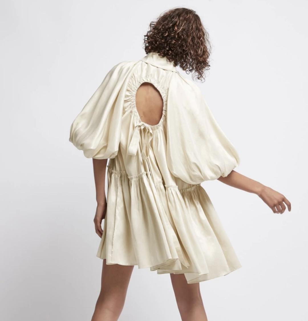 姐不跟你们挤进BM了，我有件更厉害的