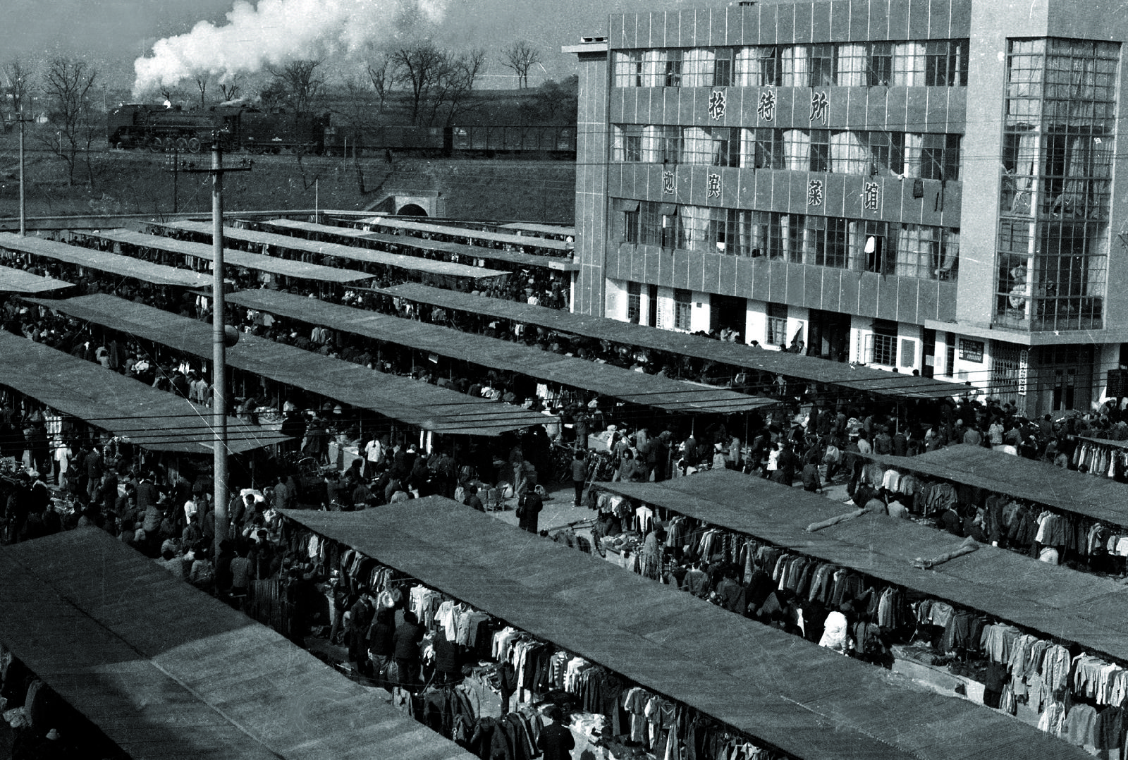 义乌商品市场的发展经历,义乌小商品大市场再造新辉煌