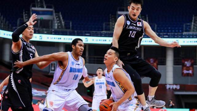 林书豪突破被恶意犯规,为啥林书豪被恶意犯规这么多