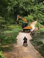 搞笑gif开心一刻原来高手在民间,搞笑gif开心一刻我受了太多的委屈