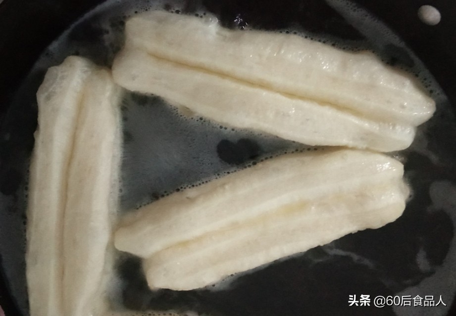 油条膨松剂正宗油条配方,油条这样做更酥脆内含油条配方