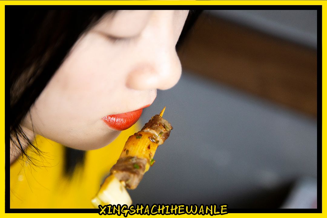 人生一串，烟火江湖！这家铁板烧烤店用串串翻起儿时回忆