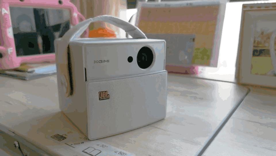 如何选择护眼投影仪,100寸电视和投影仪哪个好更护眼