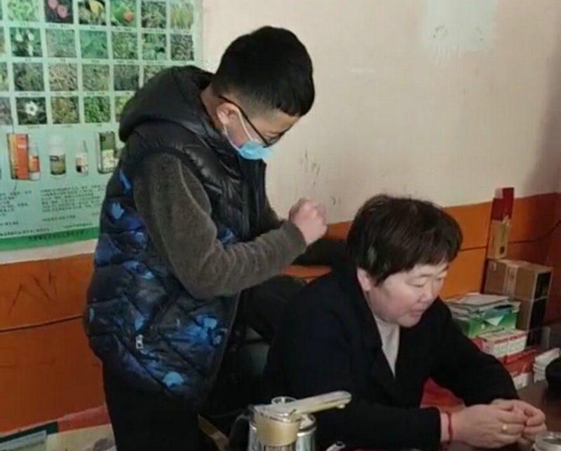 抗击疫情，与爱同行——益民中学“庆三八节——感恩母亲”活动丰富多彩