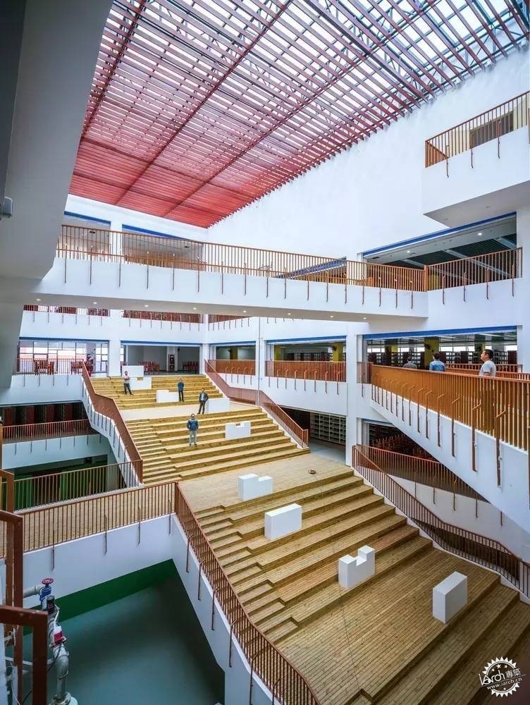 中国十大建筑最美大学,中国最美的十个学校环境