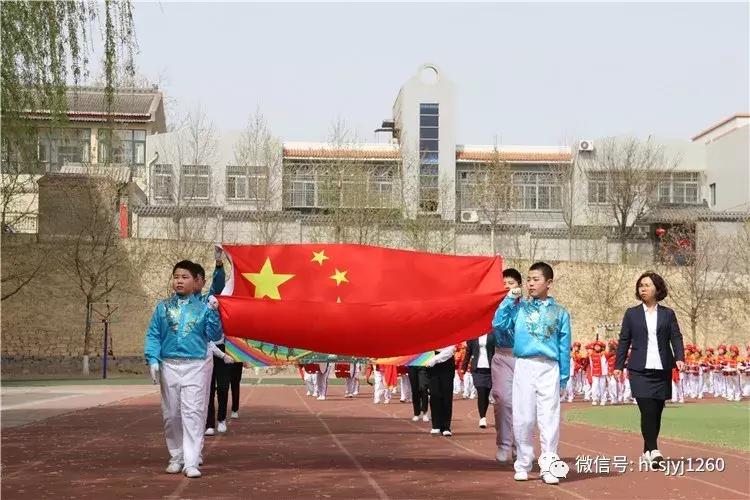 年度盛典豪情燃烧|韩城小“C罗”强劲出场见证“强国一代”的足球梦（组图）