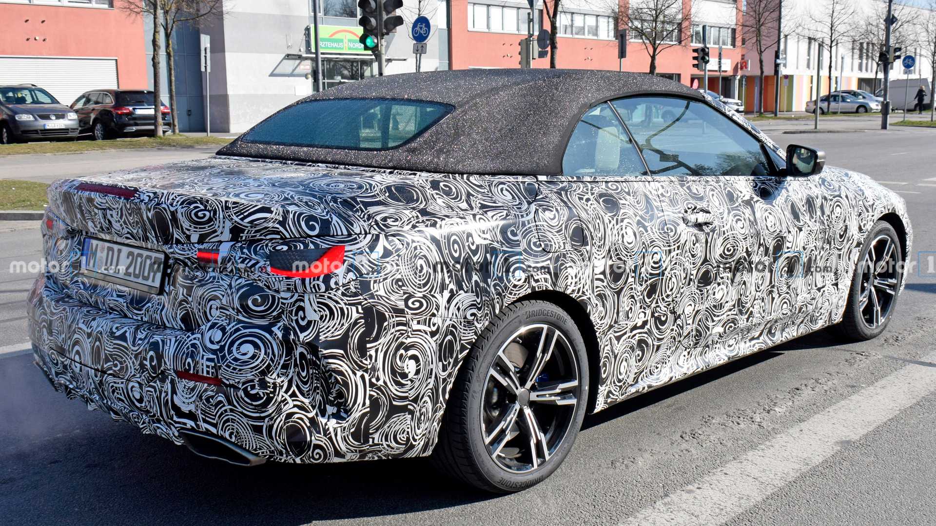 下一代宝马4系硬顶敞篷,宝马大鼻孔4系敞篷版硬顶