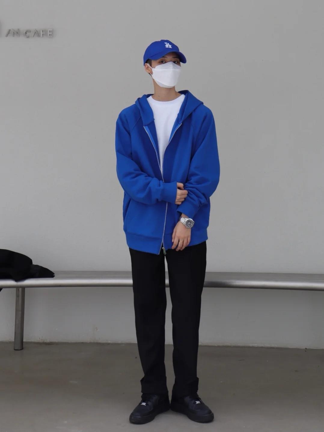 男生清冷感和疏离感穿搭,男生春天低饱和度穿搭