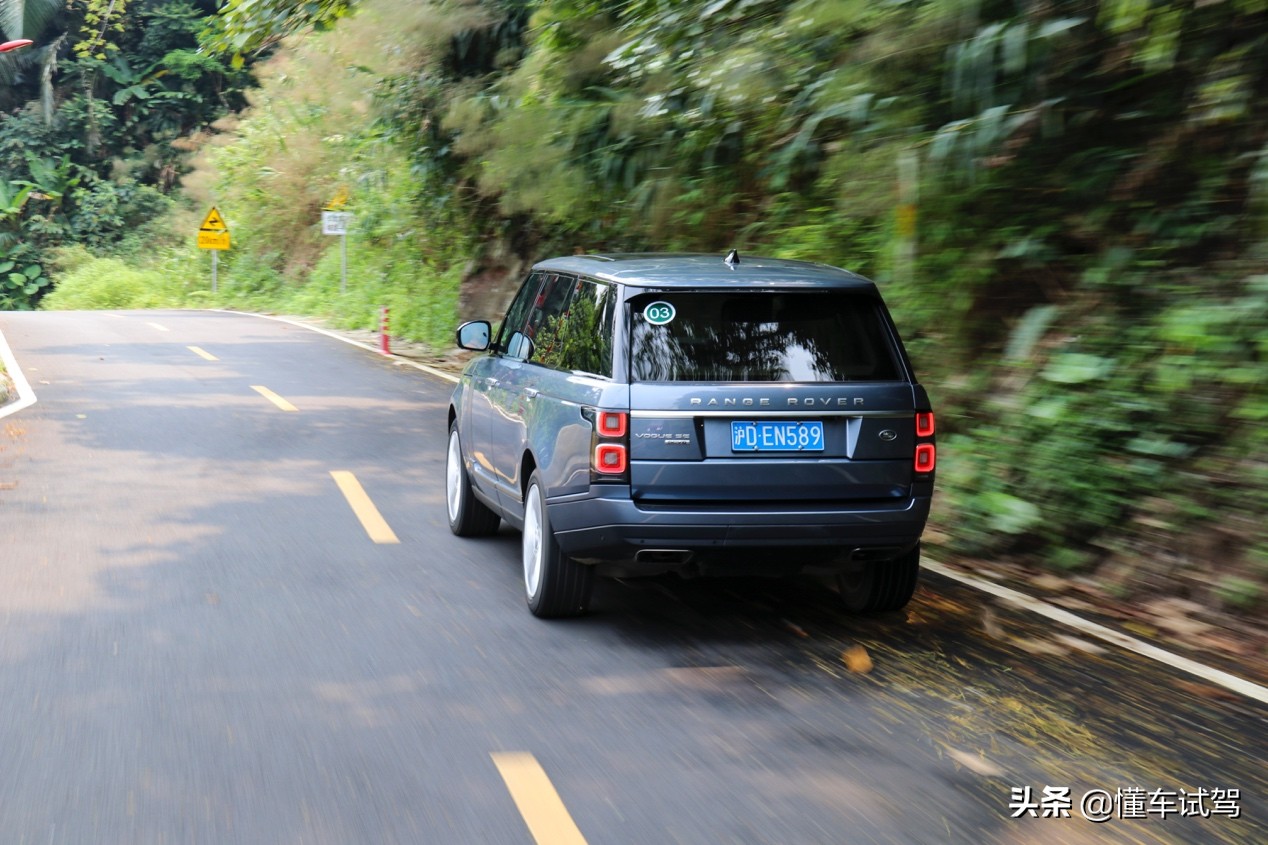 路虎揽胜sva曜夜运动版加长版试驾,14-17款路虎揽胜运动测评