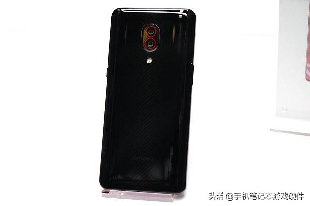 价位在2000到3000之间的手机,推荐一款3000左右性价比高的手机