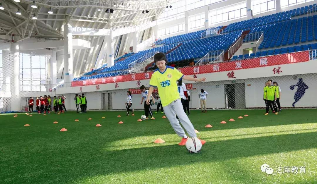 东湖二中足球,二年级足球队冬训