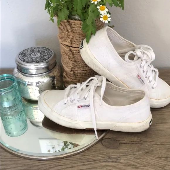 又好看又百搭的小白鞋,那些超好看的又百搭的小白鞋