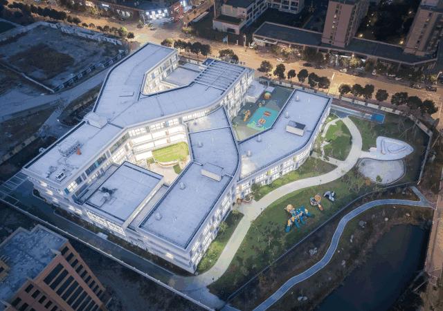 YY梯田学校|宁波艾迪国际幼儿园/ARCHgrid