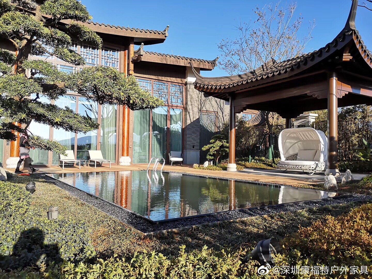 “四季看花花不老，一江春月是昆明”康福特户外家具滇“西游记”