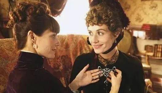 月薪5000，负债一百万，一切都是精致生活惹的祸