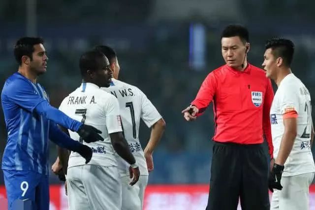 中超联赛裁判不会判罚吗,中超裁判不比赛时都干啥