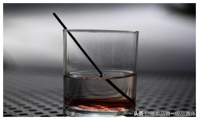 专家盲评白酒排行榜,盲评白酒专家