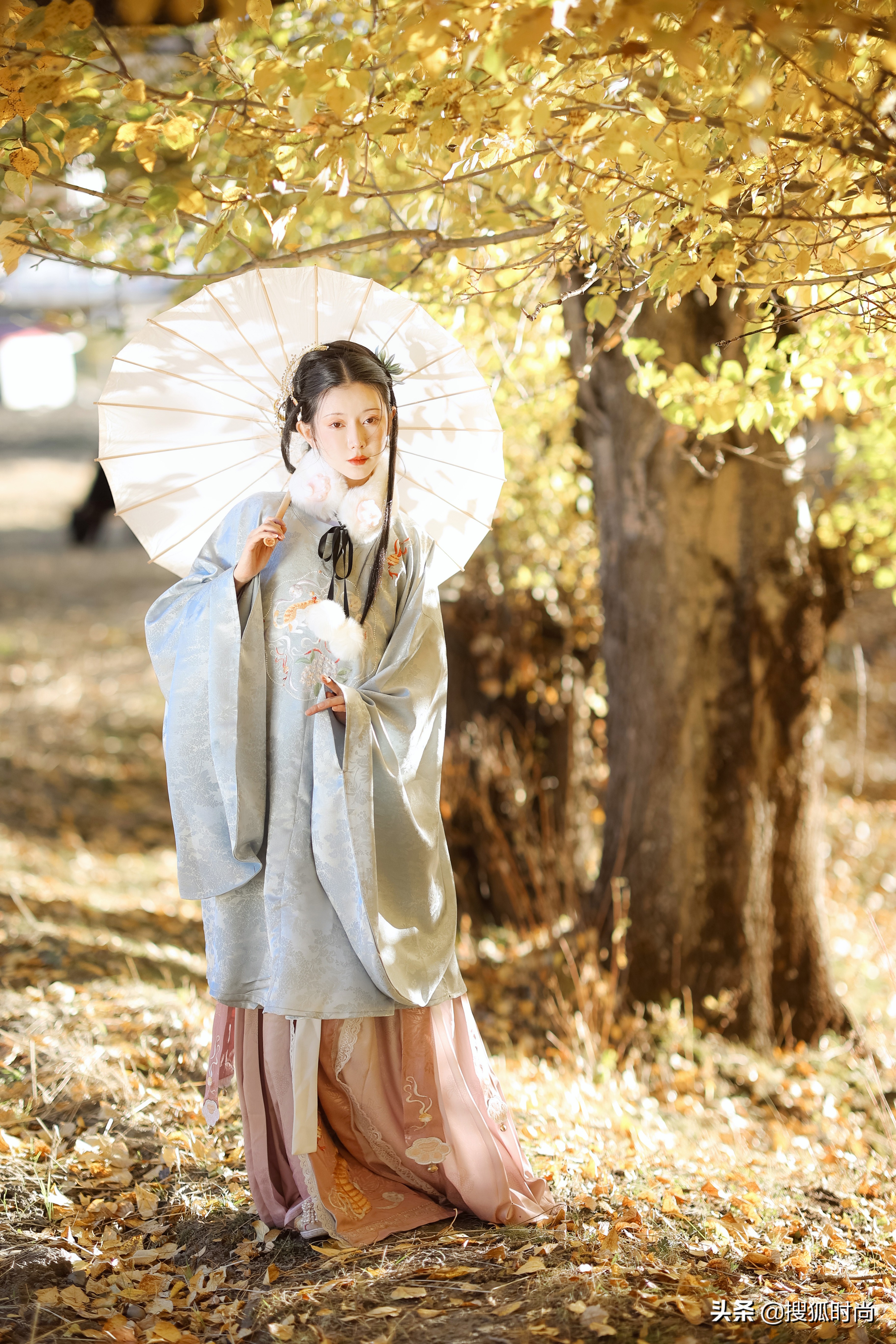 曾穿着汉服打卡过19个国家的古风博主分享：如何穿汉服过中国年