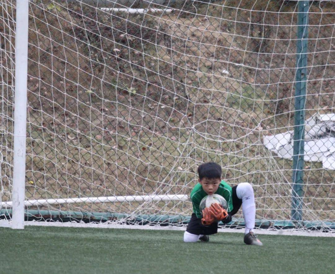 击败恒大足校，富力10梯队夺得足校联盟杯冠军和季军