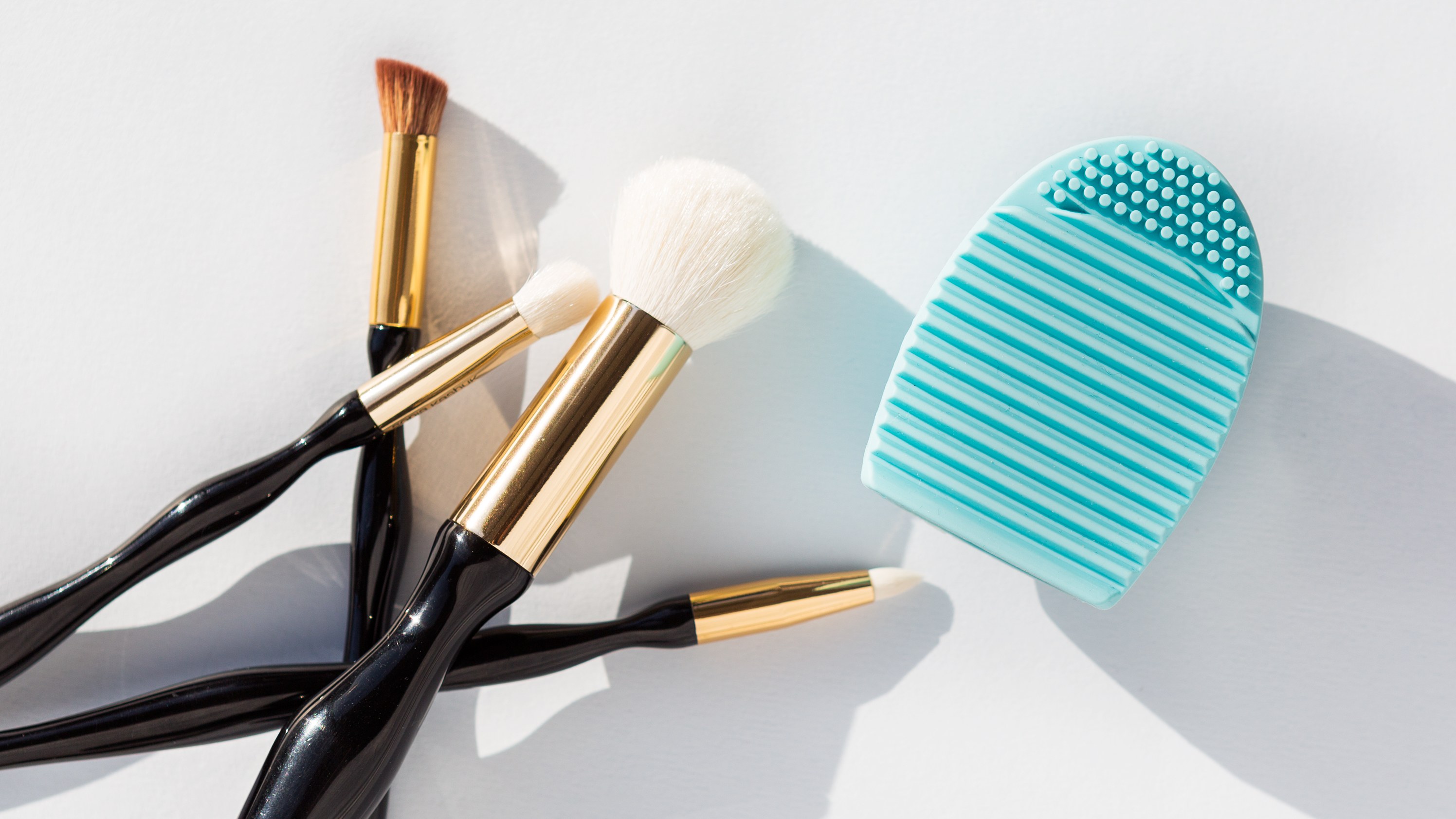 清洁海绵洗化妆刷的正确清洗方法,没清洗液化妆刷如何正确清洁