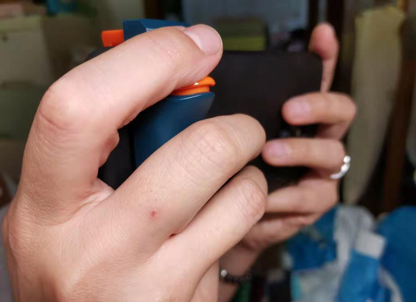 和平精英吃鸡神器键位分享最新,和平精英用手游指套吃鸡