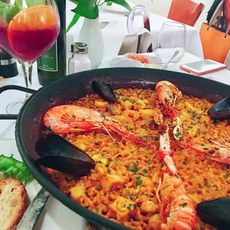 维吾尔族西班牙留学,维吾尔族西班牙